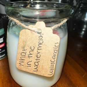 Candles and body scrubs! Made with organic and safe products!